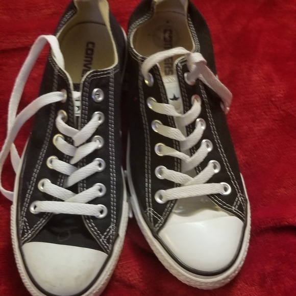 Converse - Picture 2 of 3
